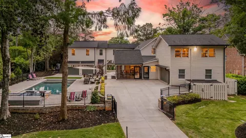 408 W Faris Rd, Greenville, SC 29605