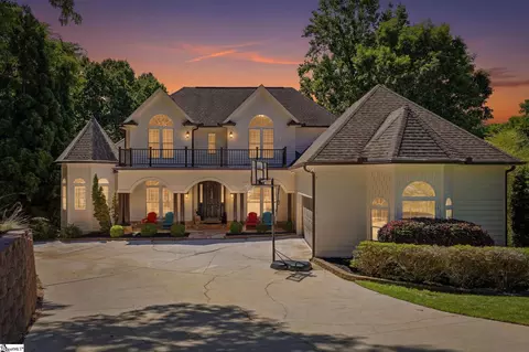 112 Gates Cove Dr, Fair Play, SC 29643