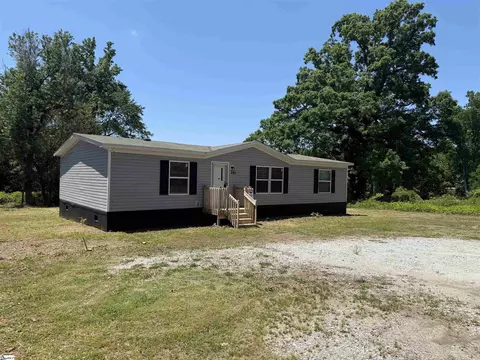 281 Old Petrie Rd, Spartanburg, SC 29302