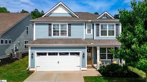 22 Needham Dr, Simpsonville, SC 29681