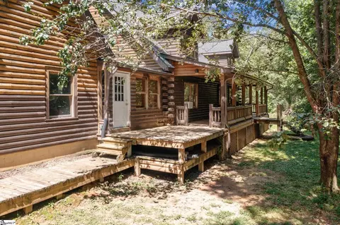 102 Rockcrest Rd, Cleveland, SC 29635