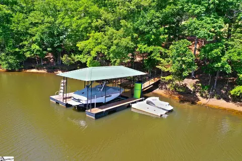 366 Hideaway Cove Dr, Seneca, SC 29672 photo 2