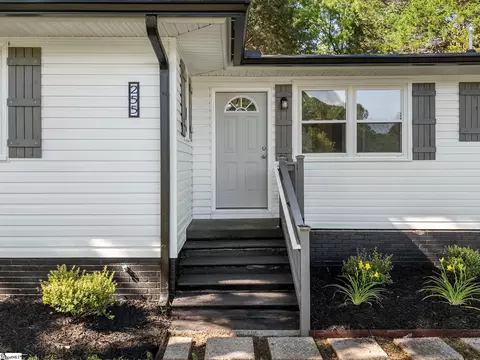 255 Hazelwood Ave, Spartanburg, SC 29302