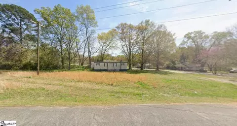 103 Ellison St, Belton, SC 29627