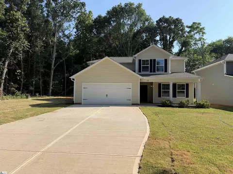 102 Huff Dr, Greenville, SC 29611