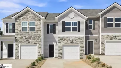 3453 Hunters Brook Dr, Boiling Springs, SC 29316