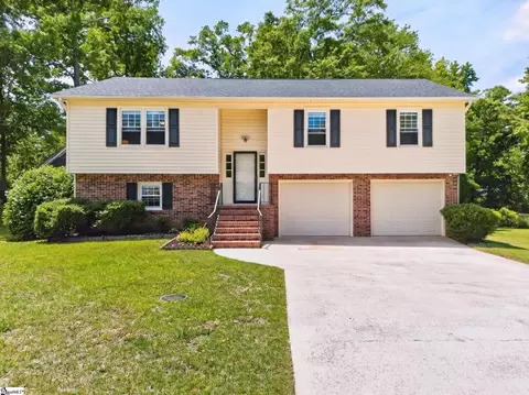6 Royal Oak Ct, Greenville, SC 29607