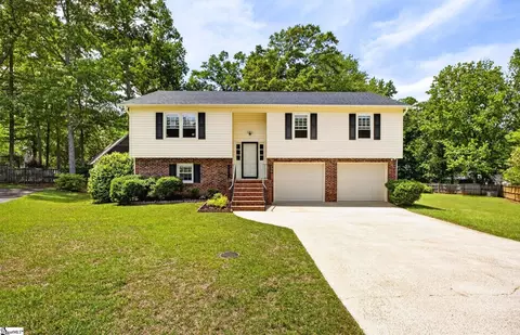 6 Royal Oak Ct, Greenville, SC 29607
