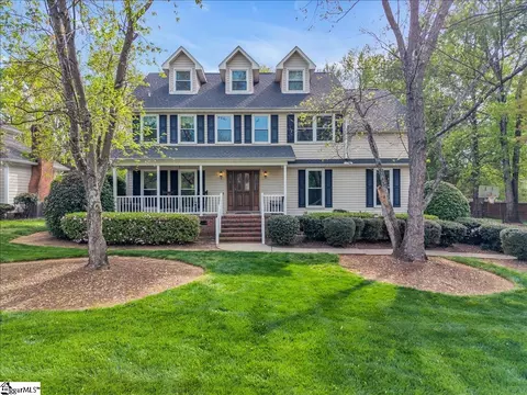 1300 Plantation Dr, Simpsonville, SC 29681
