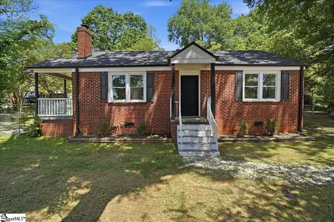 20 Milton Dr, Greenville, SC 29605