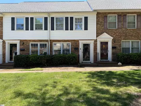 1462 Dover Rd, Spartanburg, SC 29301