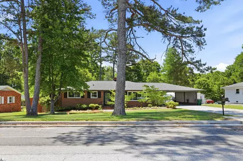 2333 Country Club Rd, Spartanburg, SC 29302