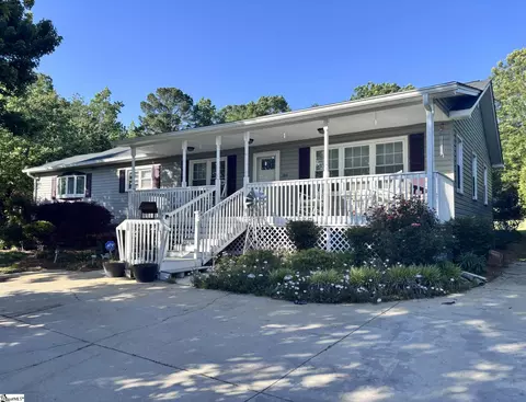 104 N Tiger Ct, Travelers Rest, SC 29690