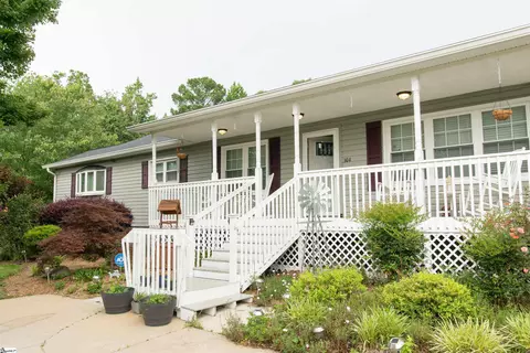 104 N Tiger Ct, Travelers Rest, SC 29690