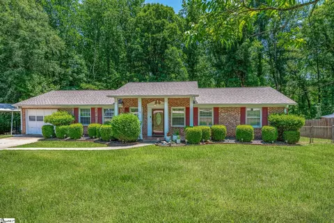 118 Quinlan Dr, Greenville, SC 29617