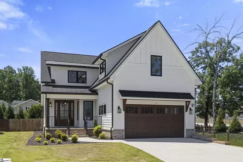 4 Angelo Ct, Greenville, SC 29607