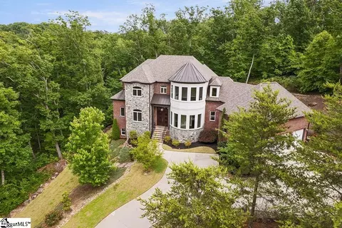 8 Marsala Ct, Greenville, SC 29609