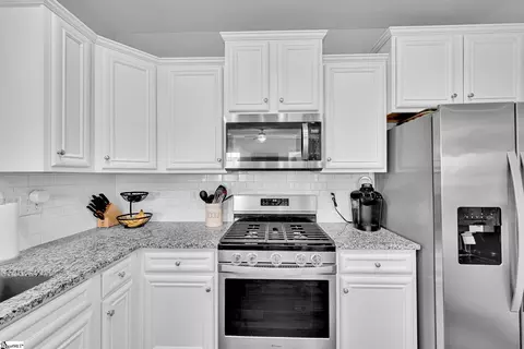 Kitchen - 409 Letter Ln, Pendleton, SC 29670 photo 4 of 4