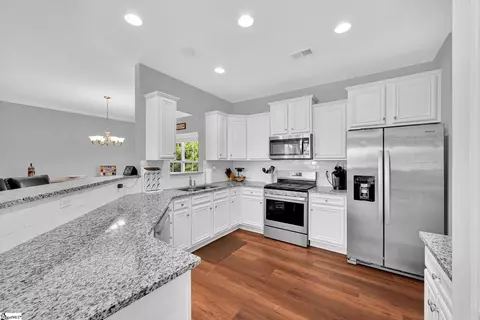 Kitchen - 409 Letter Ln, Pendleton, SC 29670 photo 3 of 4