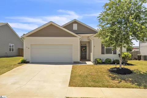 17 Crestwood Pines Trl, Piedmont, SC 29673