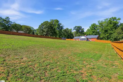 Exterior - 500 Laurel Rd, Easley, SC 29642 photo 2 of 6