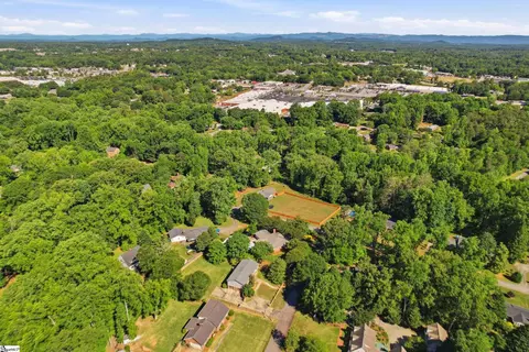 View/Area - 500 Laurel Rd, Easley, SC 29642 photo 5 of 7
