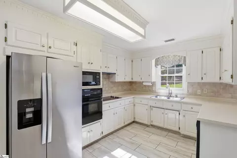 Kitchen - 500 Laurel Rd, Easley, SC 29642 photo 1 of 3