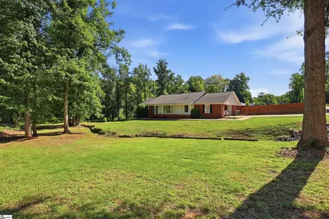 Exterior - 500 Laurel Rd, Easley, SC 29642 photo 5 of 6