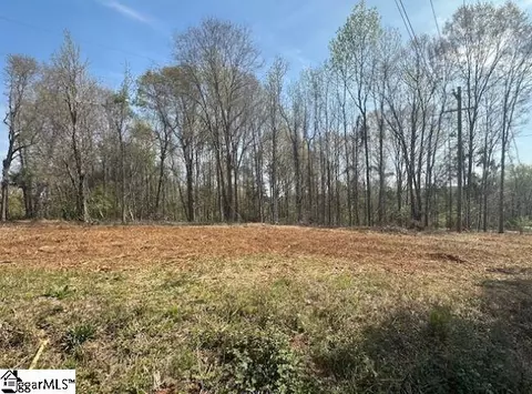 Circle Road, Greer, SC 29651