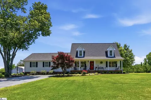 520 Belle Shoals Rd, Pickens, SC 29671