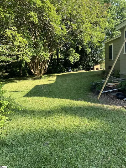 Exterior - 106 Dacus St, Williamston, SC 29697 photo 2 of 5