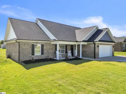 437 Cherokee Creek Rd, Gaffney, SC 29341