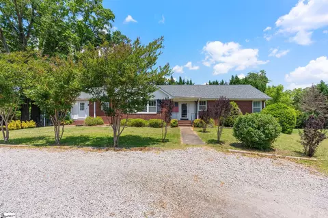 110 W Main St, Duncan, SC 29334