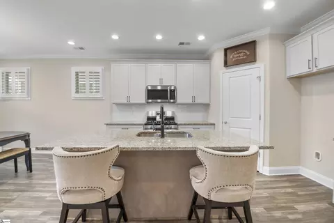 Kitchen - 109 Townsend Ave, Greer, SC 29651 photo 4 of 4