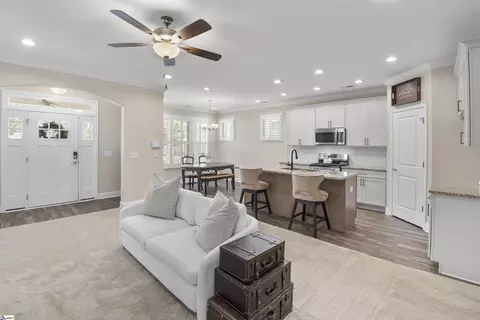 Entry Way - 109 Townsend Ave, Greer, SC 29651 photo 2 of 10