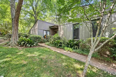 135 Ingleoak Ln, Greenville, SC 29615