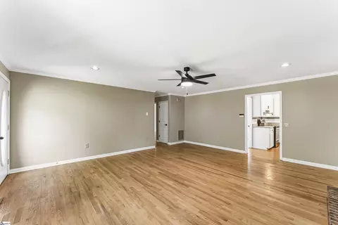 Living - 1310 Hanover Rd, Anderson, SC 29621 photo 3 of 4
