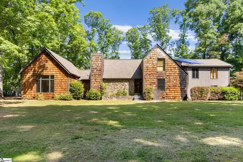 354 Tranquil Dr, Laurens, SC 29360