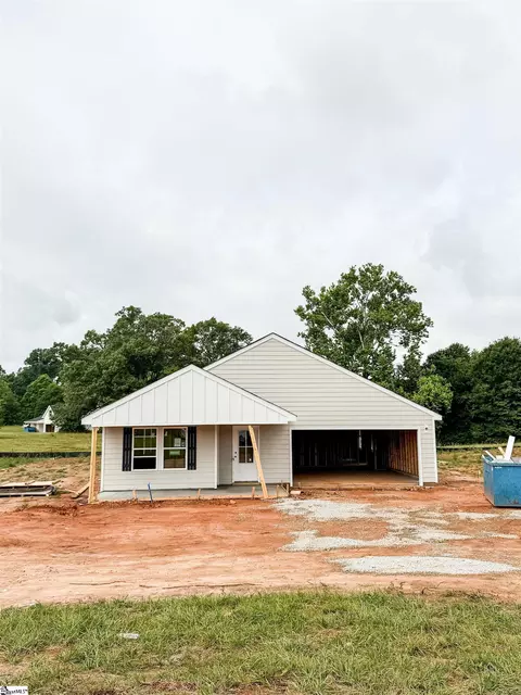 18002 Hwy 101 S, Gray Court, SC 29645
