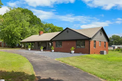 311 Costner Rd, Boiling Springs, SC 29316