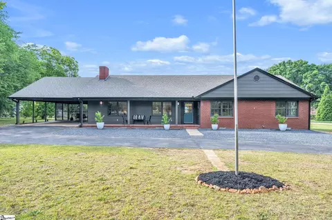 311 Costner Rd, Boiling Springs, SC 29316