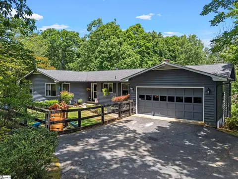 707 Dogwood Trl, Tryon, NC 28782
