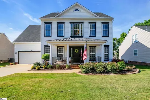 9 Waters Reach Ln, Simpsonville, SC 29681