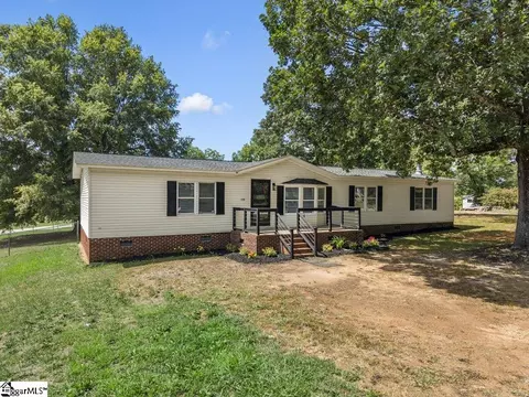 139 Blue Ridge Rd, Campobello, SC 29322