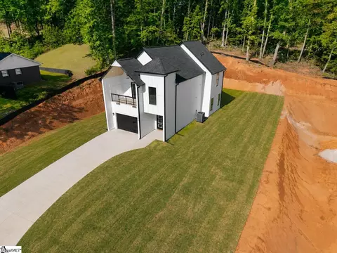 156 Boxwood Ln, Easley, SC 29640