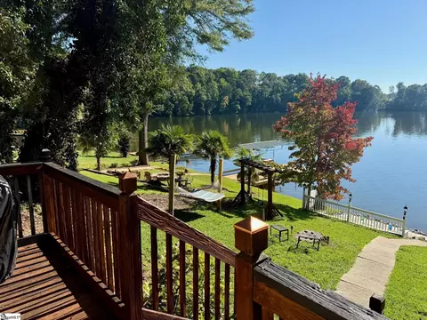 151 Wendy Ln, Inman, SC 29349 photo 3