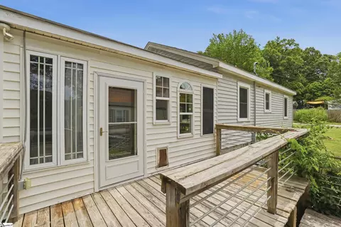 Exterior - 205 E C Ave, Easley, SC 29640 photo 3 of 5
