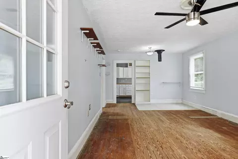 Living - 205 E C Ave, Easley, SC 29640 photo 2 of 3