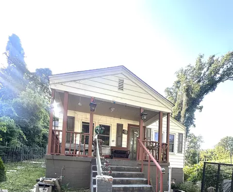 136 Oxford Rd, Spartanburg, SC 29301