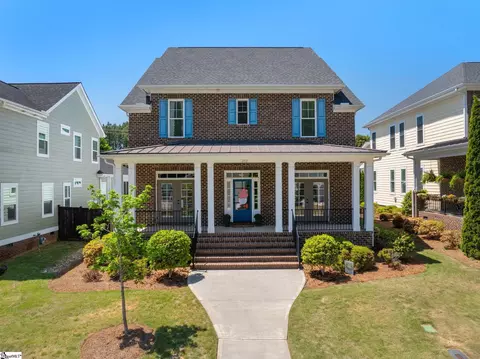 212 Grandmont Ct, Greer, SC 29650